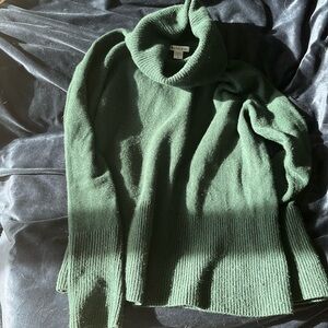 Athleta forest green Alpine sweater, size small